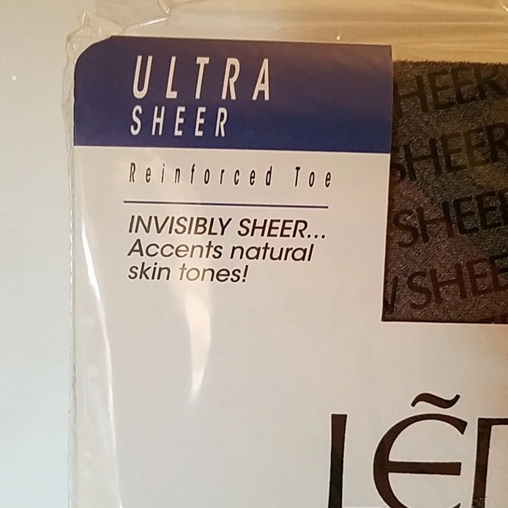 LEDA Ultra Sheer Queen  Pantyhose 1x-2x Jet Black
